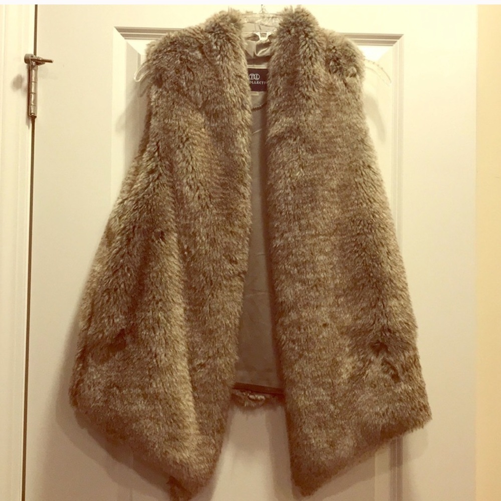 Faux fur vest- Tarte Collections